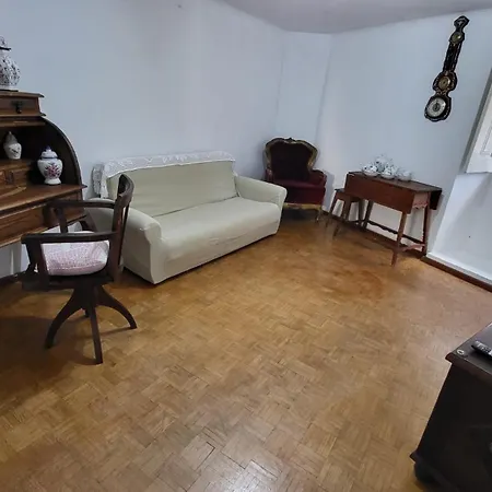 Casa De *
